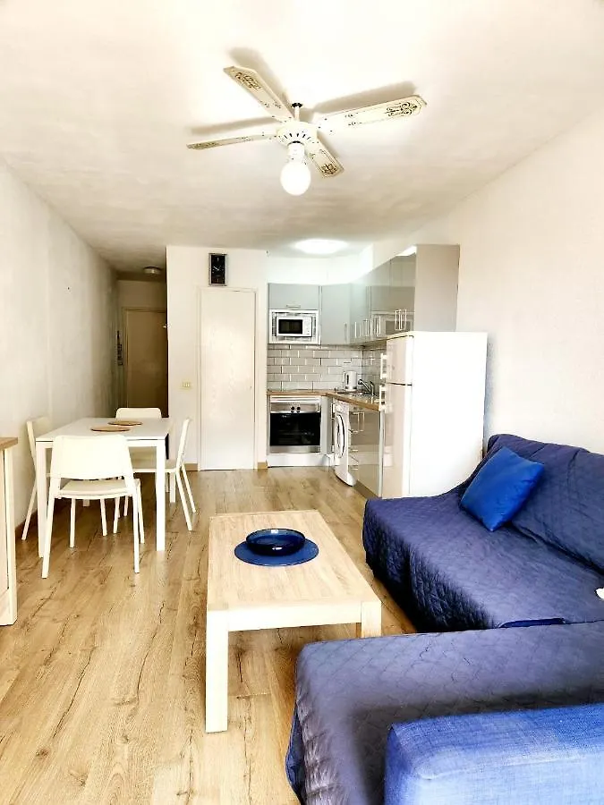 Lovely 1 Bed Apartment In Castle Harbour C108 Los Cristianos