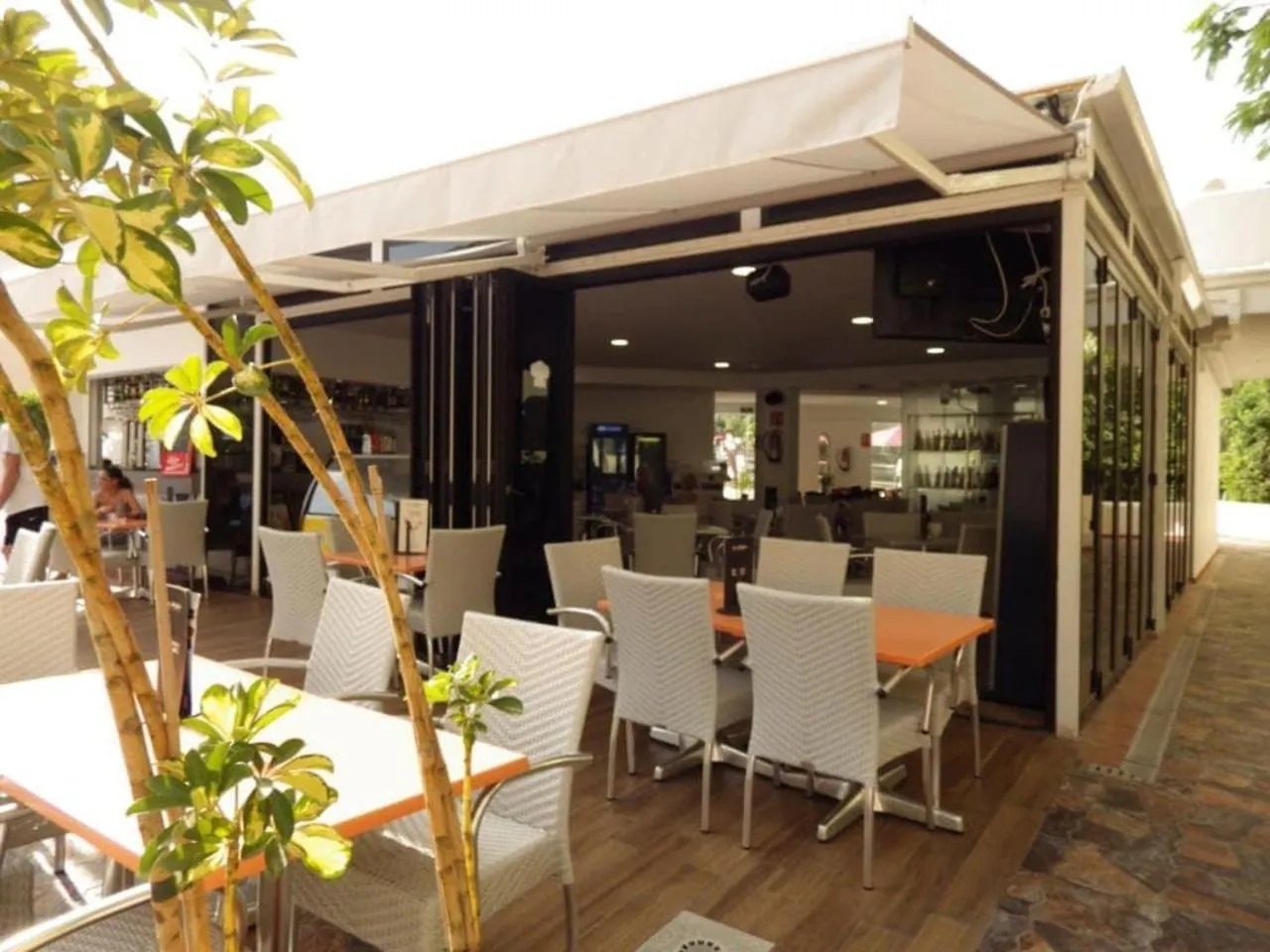 Lovely 1 Bed Apartment In Castle Harbour C108 Los Cristianos  Španělsko