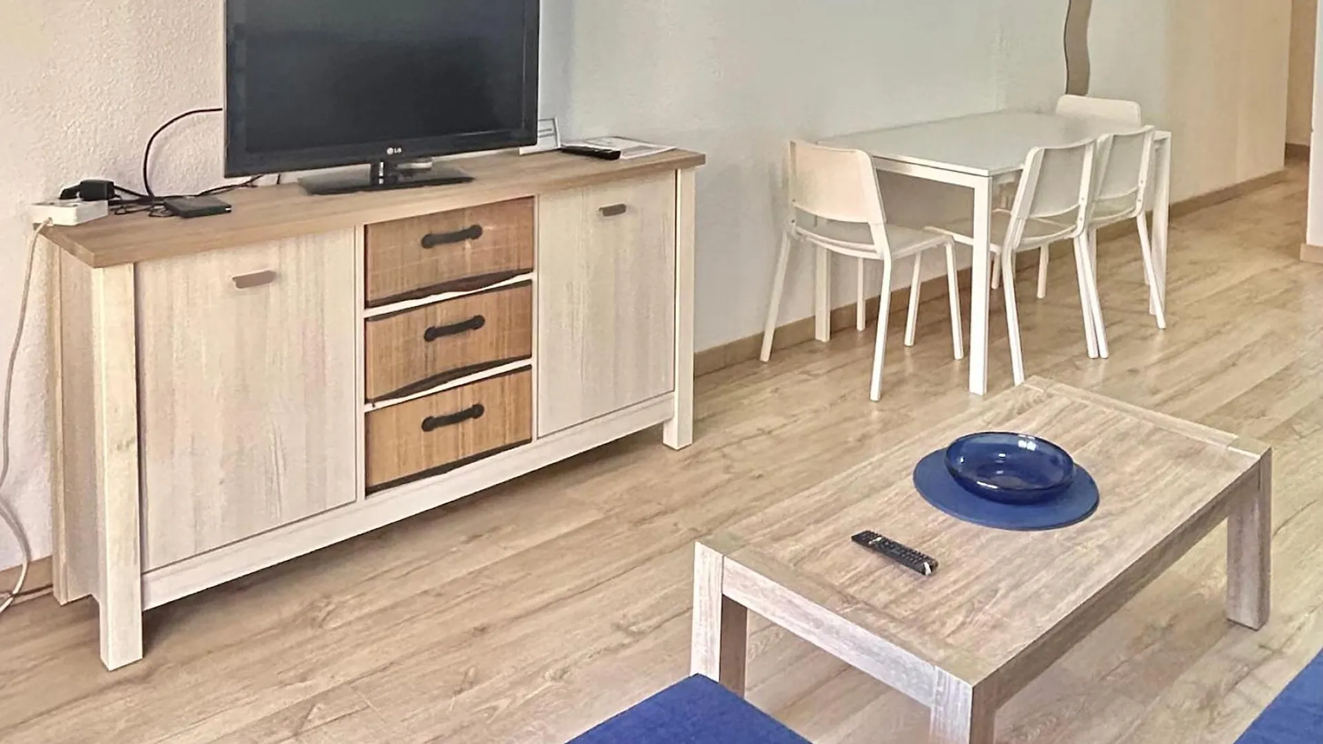 Lovely 1 Bed Apartment In Castle Harbour C108 Los Cristianos  0*, Los Cristianos (Tenerife) Spain